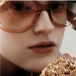 Tom Ford 60mm Oval pink/light brown gradient sunglasses in EUC, case included